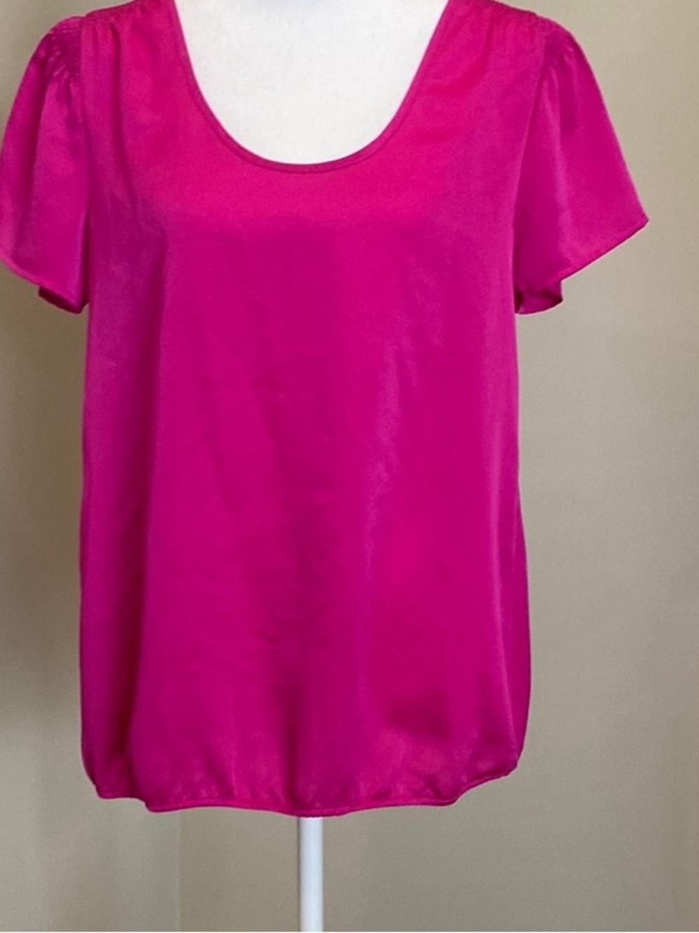 Women’s Scoop Neck Short Sleeve Blouse - Fuchsia Pink